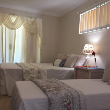 Theme Parks Amituofo Homestay Gold Coast Bilik gambar