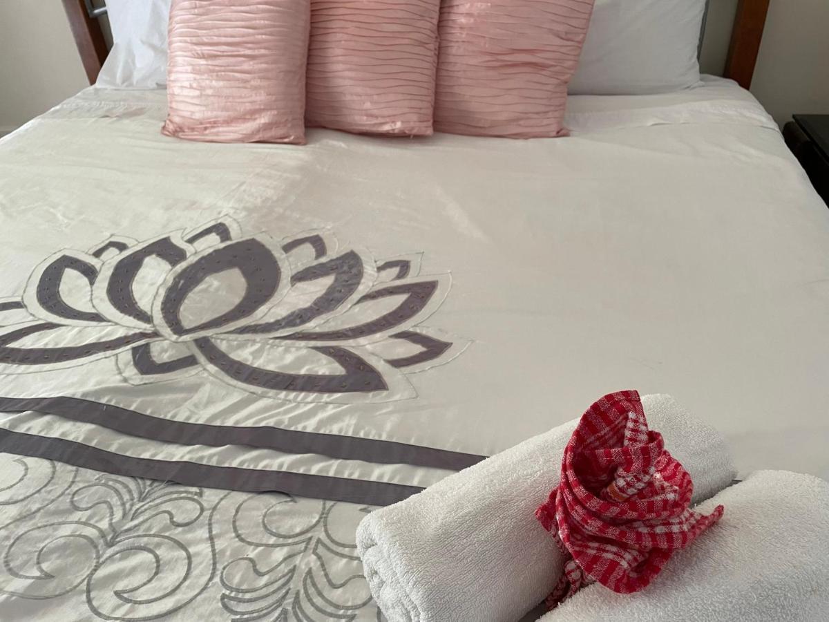 Theme Parks Amituofo Homestay Gold Coast Luaran gambar