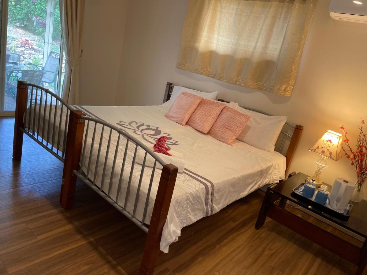 Theme Parks Amituofo Homestay Gold Coast Luaran gambar